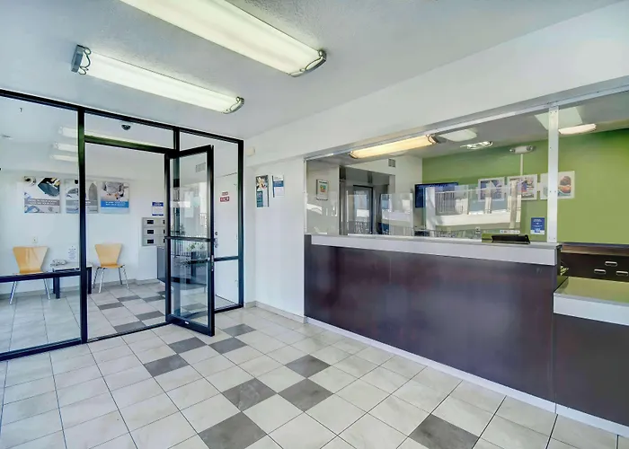 6-tucson, Az - Irvington Road Hotel